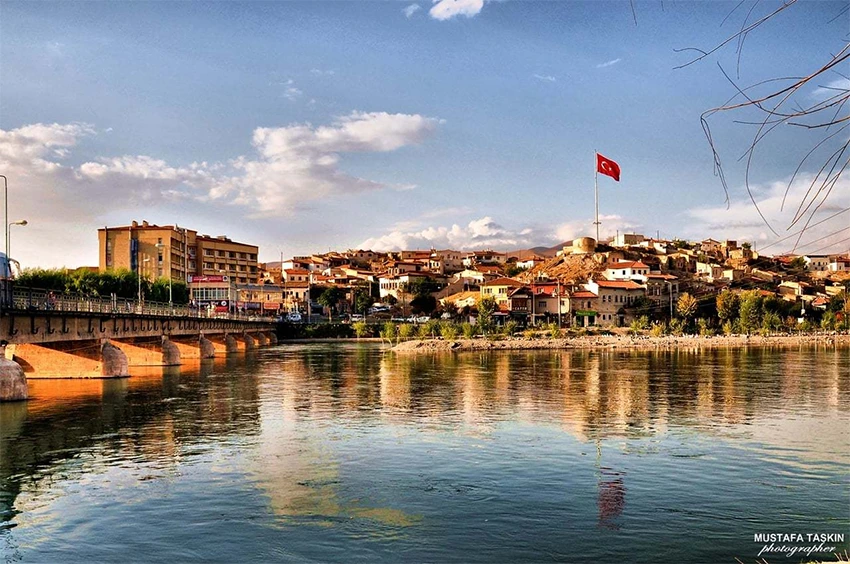Scenic view of Avanos by the Kızılırmak River