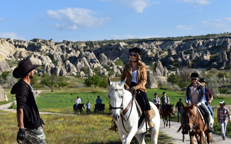Horseback Riding Tour